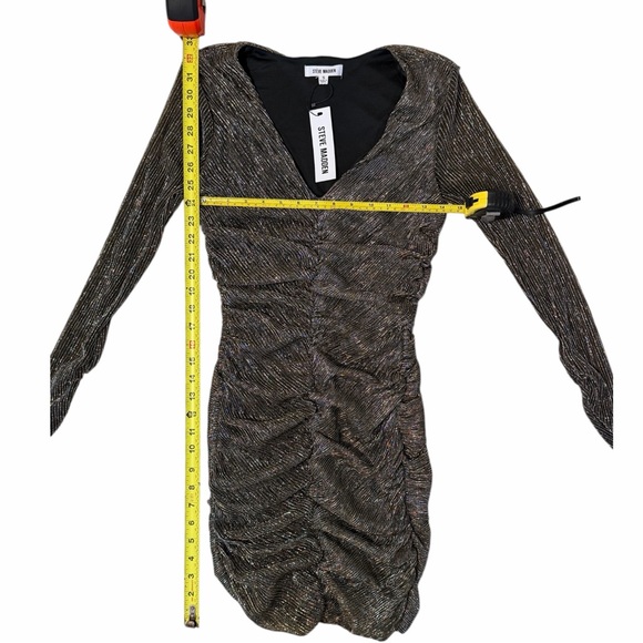 NWT Steve Madden Metallic Gold Ruched V-Neck Long Sleeve Mini Dress Small - Picture 4 of 6